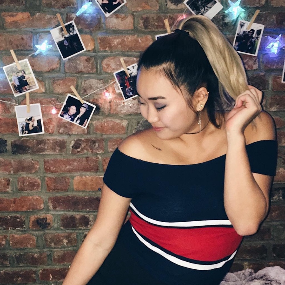 Brandy Melville off the shoulder top